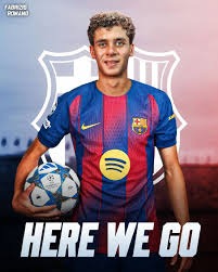 德扑锦标赛：如何根据“参赛人数”和“奖励结构”制定首日策略？（德州扑克锦标赛首日策略：依据参赛规模与奖金结构调整你的打法）