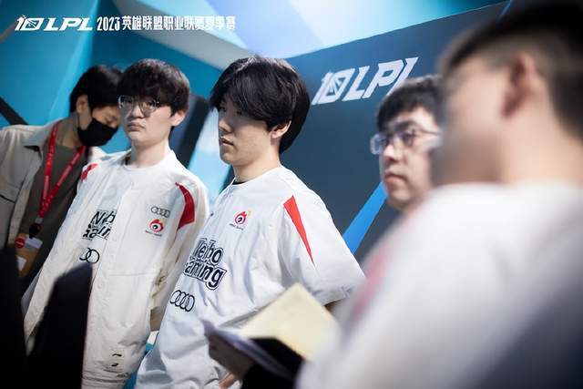 展现出来的 展现出来的