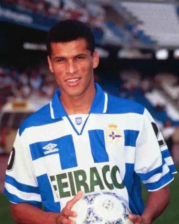 于一位场均 于一位场均