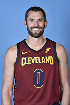 郭艾伦打了15年CBA,他有机会达成10000分成就吗?.