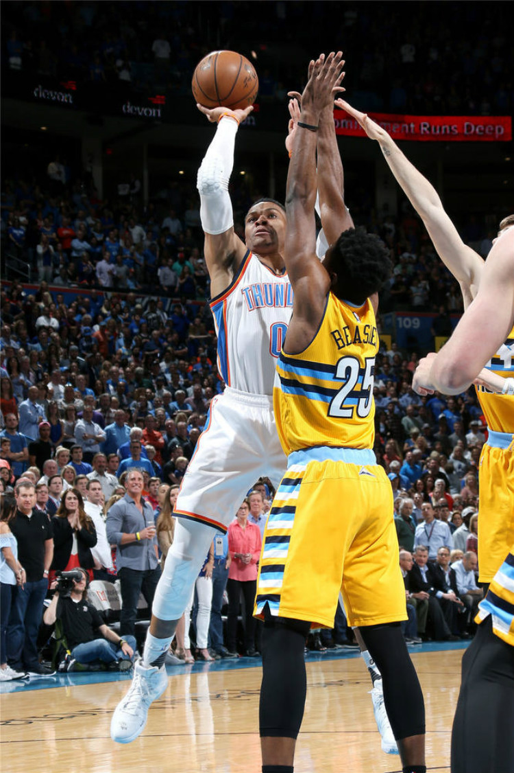 他用实打实 他用实打实